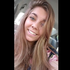 Meet your Posher, Kaitlynn